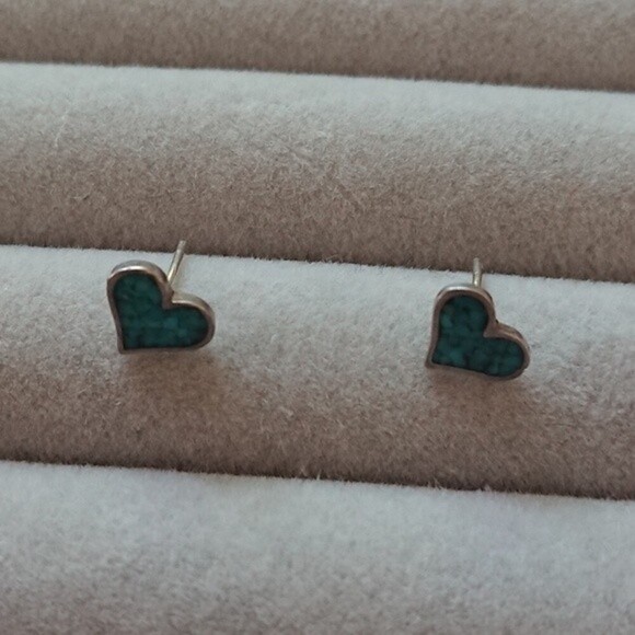 Turquoise Heart Studs 925 silver earrings - Picture 6 of 8